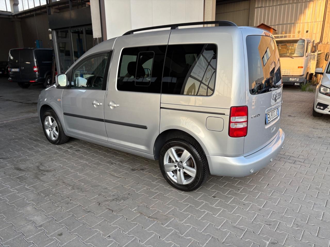 Volkswagen Caddy 2.0 TDI 140 CV 5p. Comfortline DOPPIA PORTA SCORREVOLE
