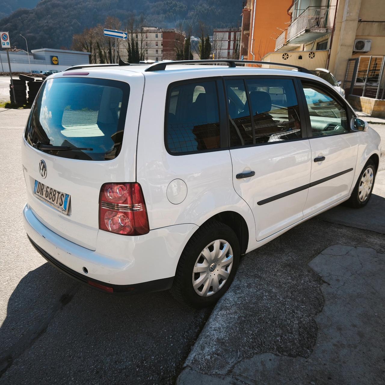 Volkswagen Touran 2.0 Conceptline Ecofuel