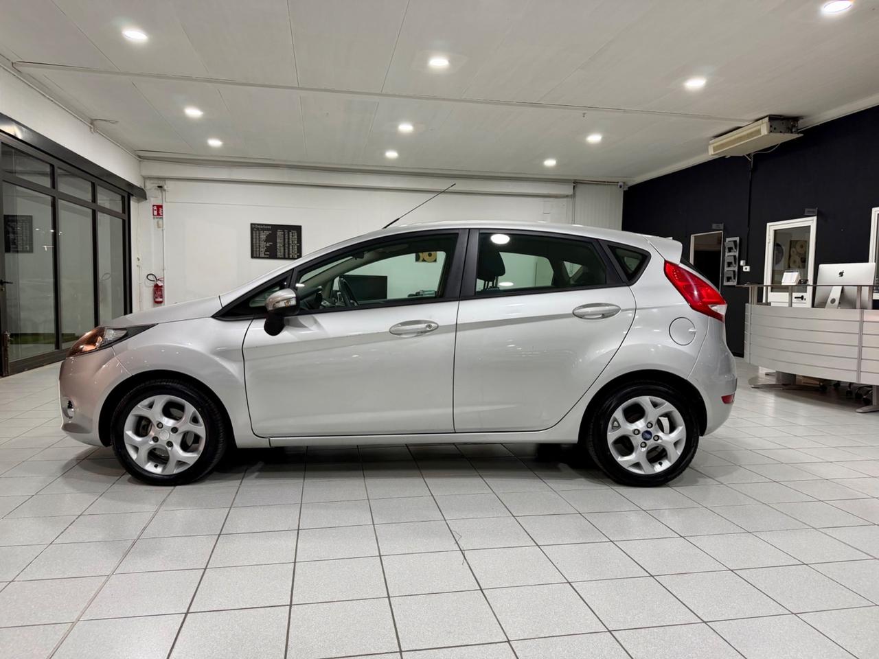 Ford Fiesta Ikon 1.4 16V 5p.Bz.- GPL Business
