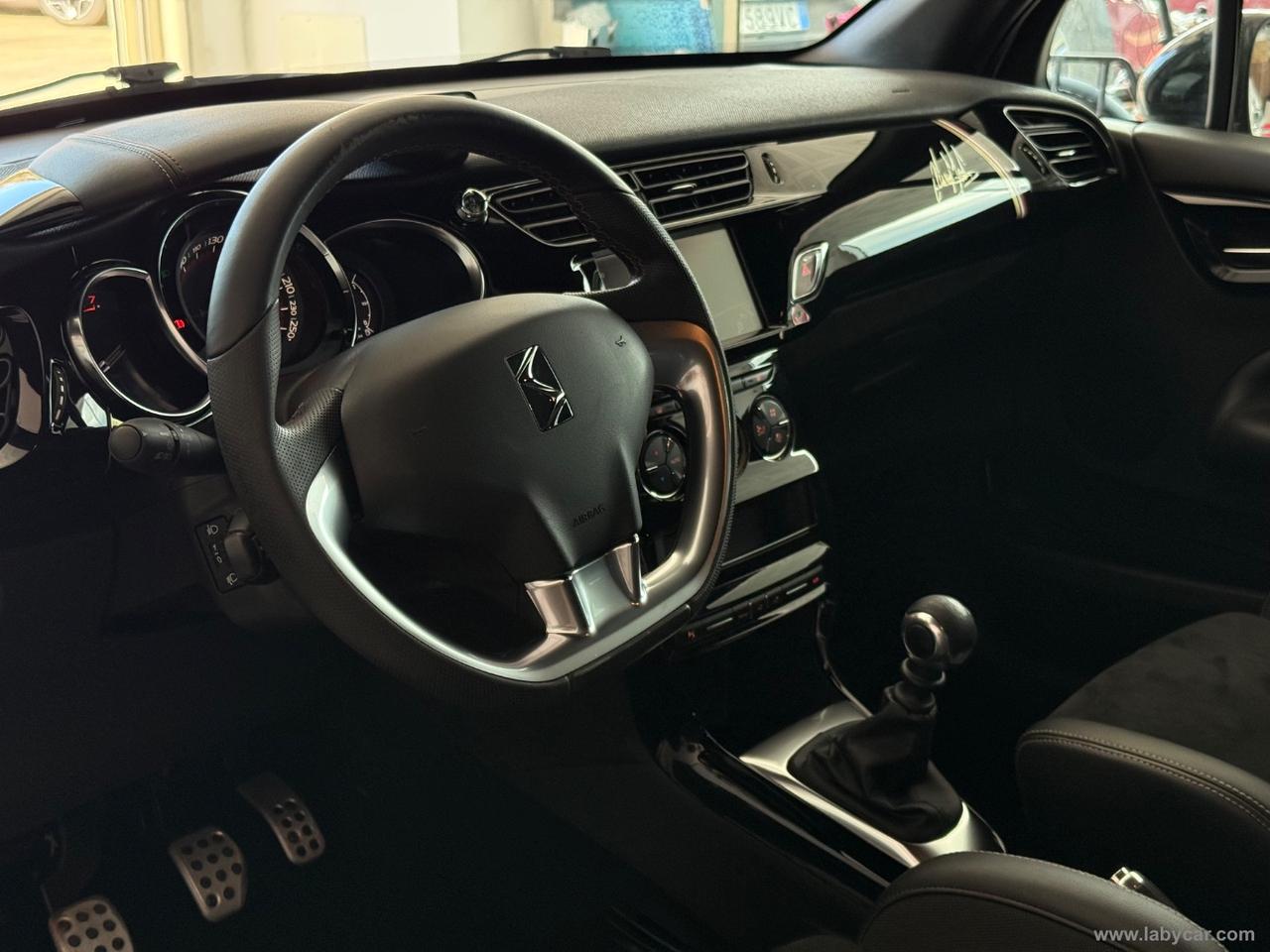 DS AUTOMOBILES DS 3 Performance Black Special