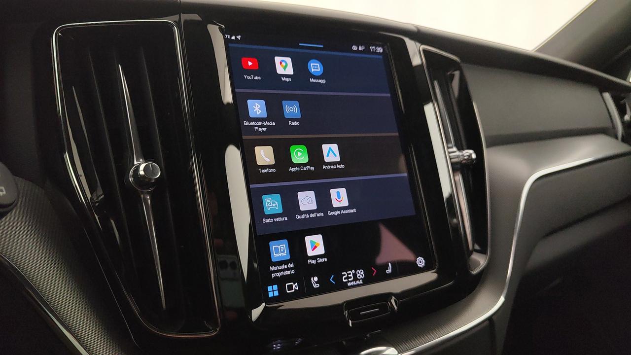 VOLVO XC60 2.0 b5 Plus Dark awd auto