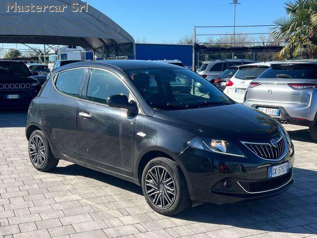 LANCIA Ypsilon 5p. Neopatentati 1.0 hybrid Gold tg: GK578ZB
