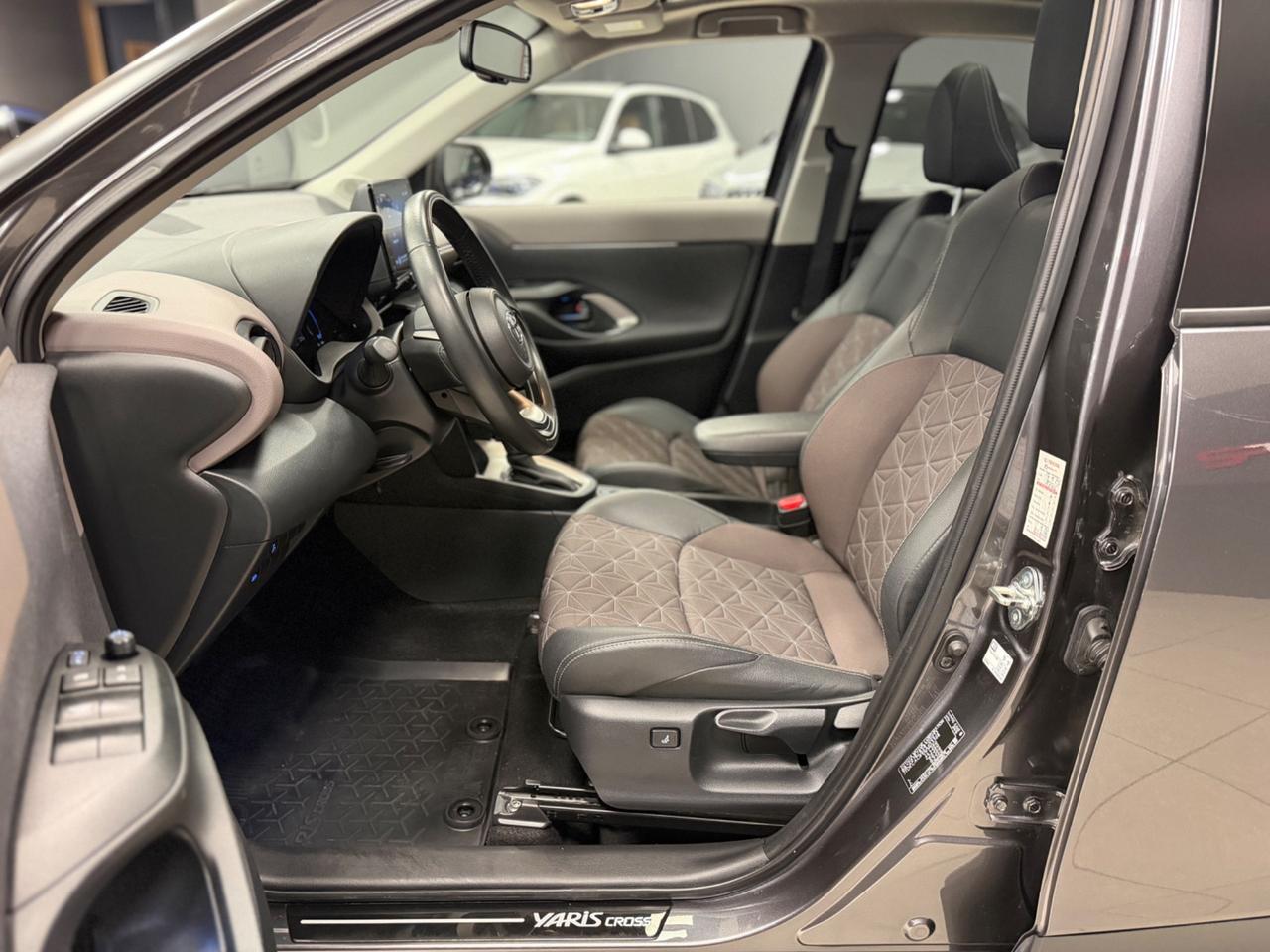 Toyota Yaris Cross 1.5 Hybrid 130 CV 5p. E-CVT AWD-i Lounge Full Optional