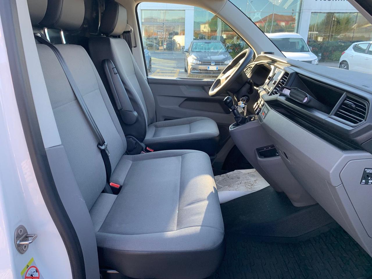 Volkswagen T6.1 Transporter t6.1 28 2.0 tdi 110cv carro business p.c.