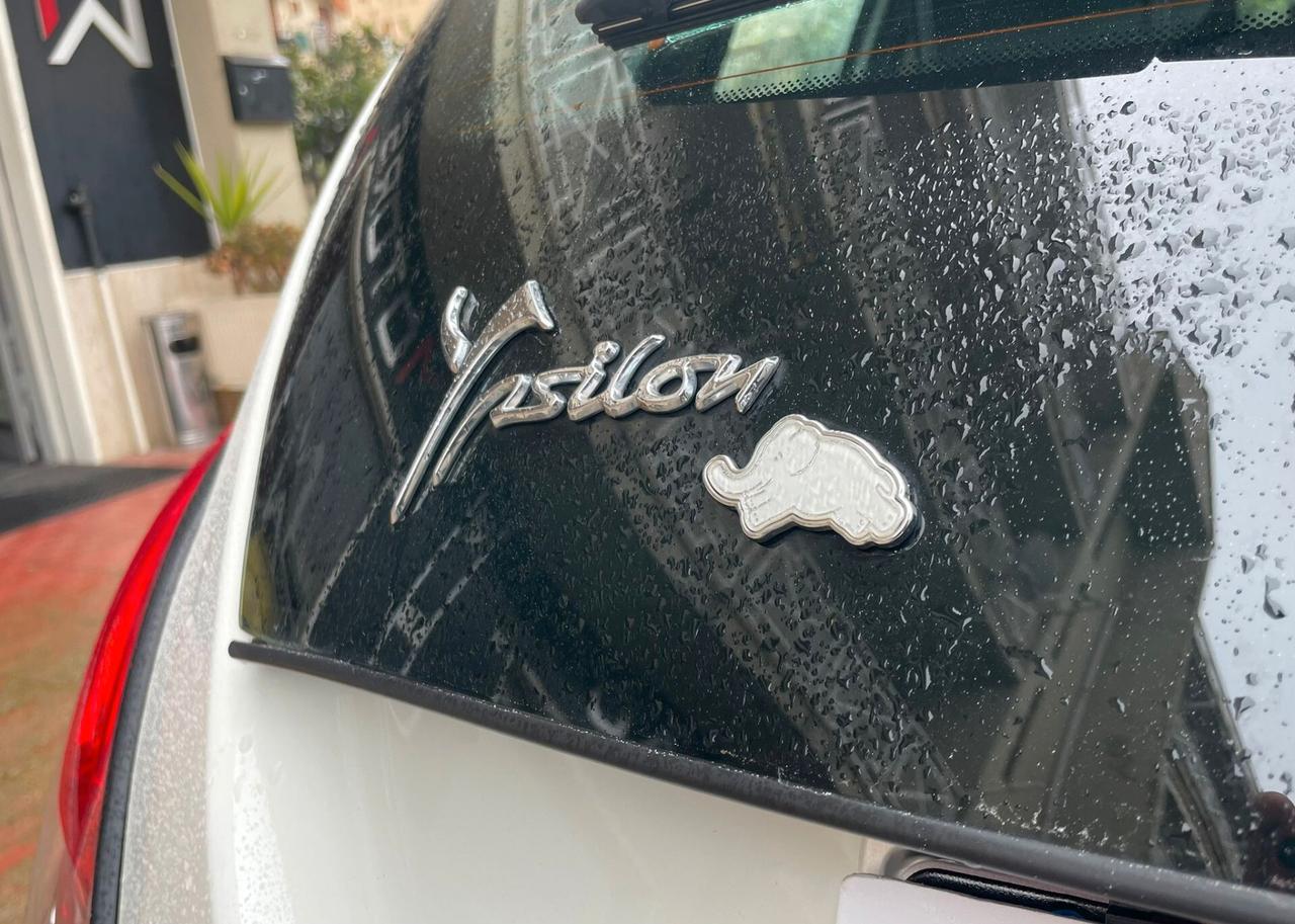 Lancia Ypsilon 1.2 69 CV 5 porte Platinum