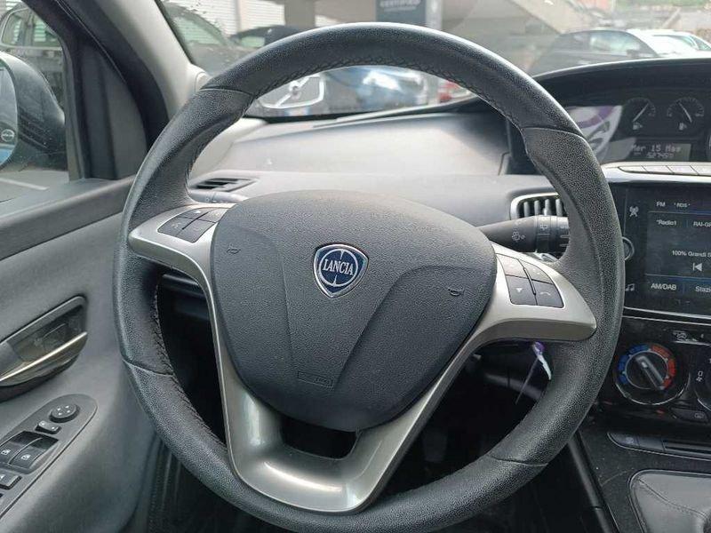 Lancia Ypsilon 3ª serie 1.0 FireFly 5 porte S&S Hybrid Ecochic Gold