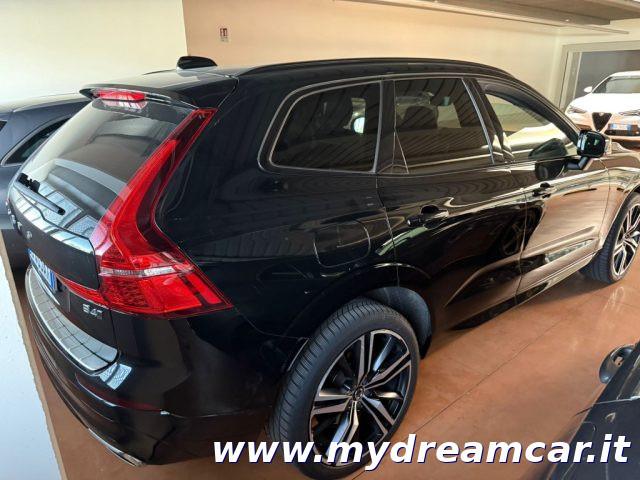 VOLVO XC60 B4 (d) AWD Geartronic Momentum