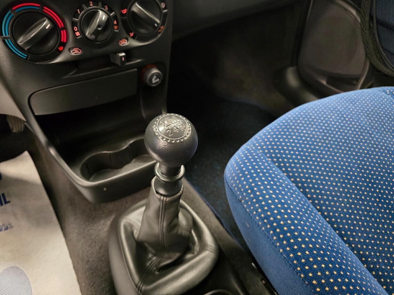 Fiat Punto 1.2i cat 5 porte NEOPATENTATI