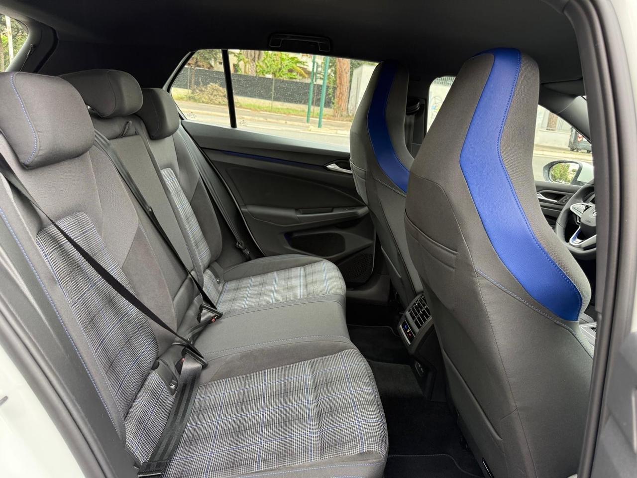 Volkswagen Golf GTE 1.4 TSI eHybrid Navi ACC LED+ Apple DCk