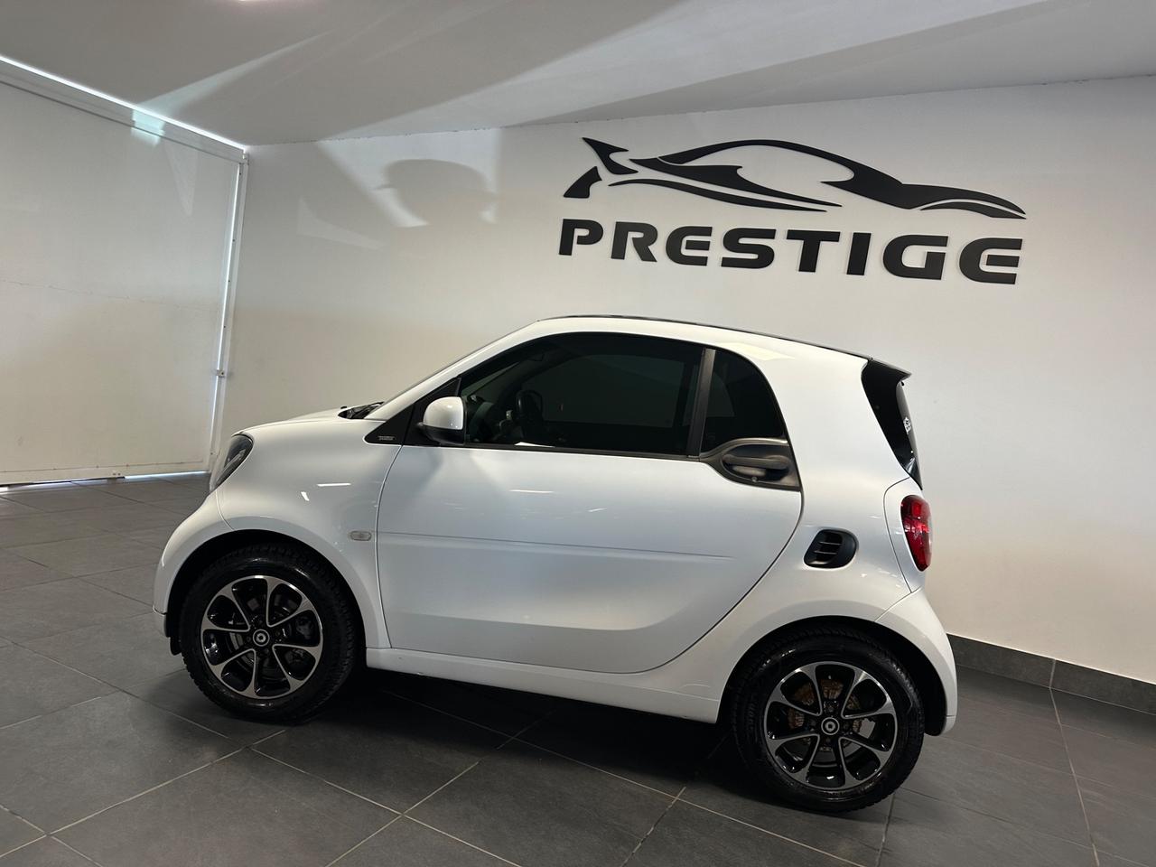 SMART FORTWO 1.0 PASSION 71CV AUTOMATICA TOTAL WHITE