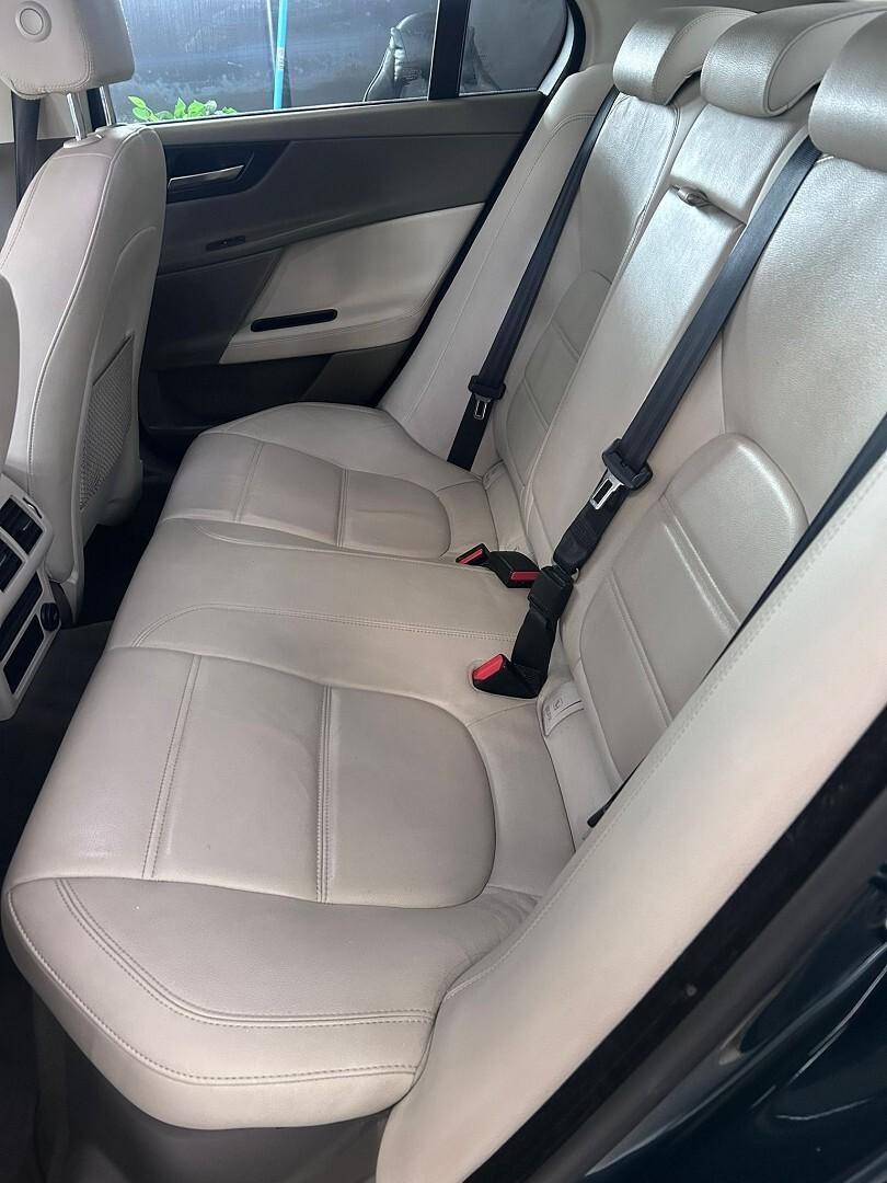 Jaguar XE full optional