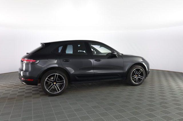 PORSCHE Macan Macan