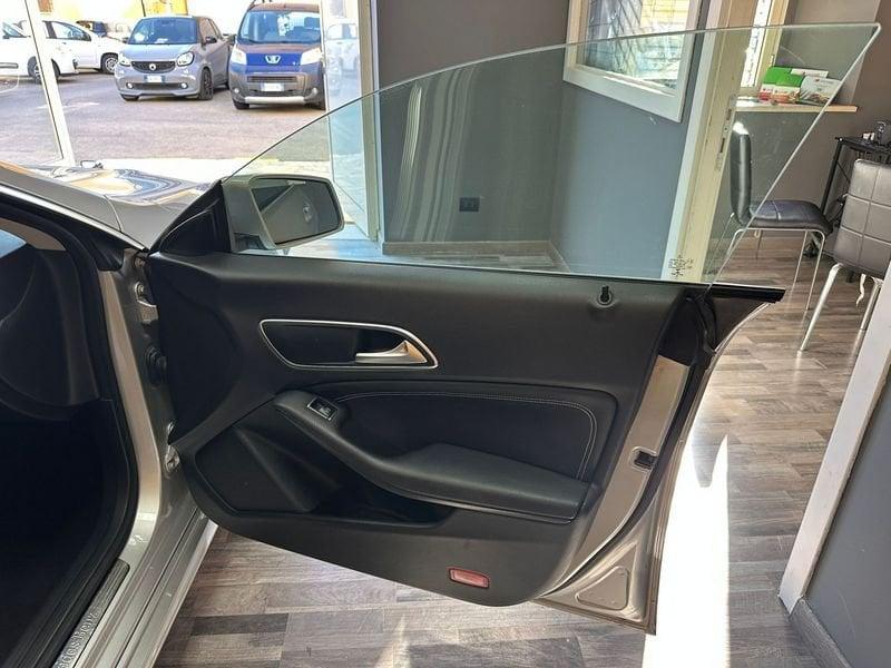 Mercedes-Benz CLA CLA 180 d S.W. Automatic Premium Dark Night