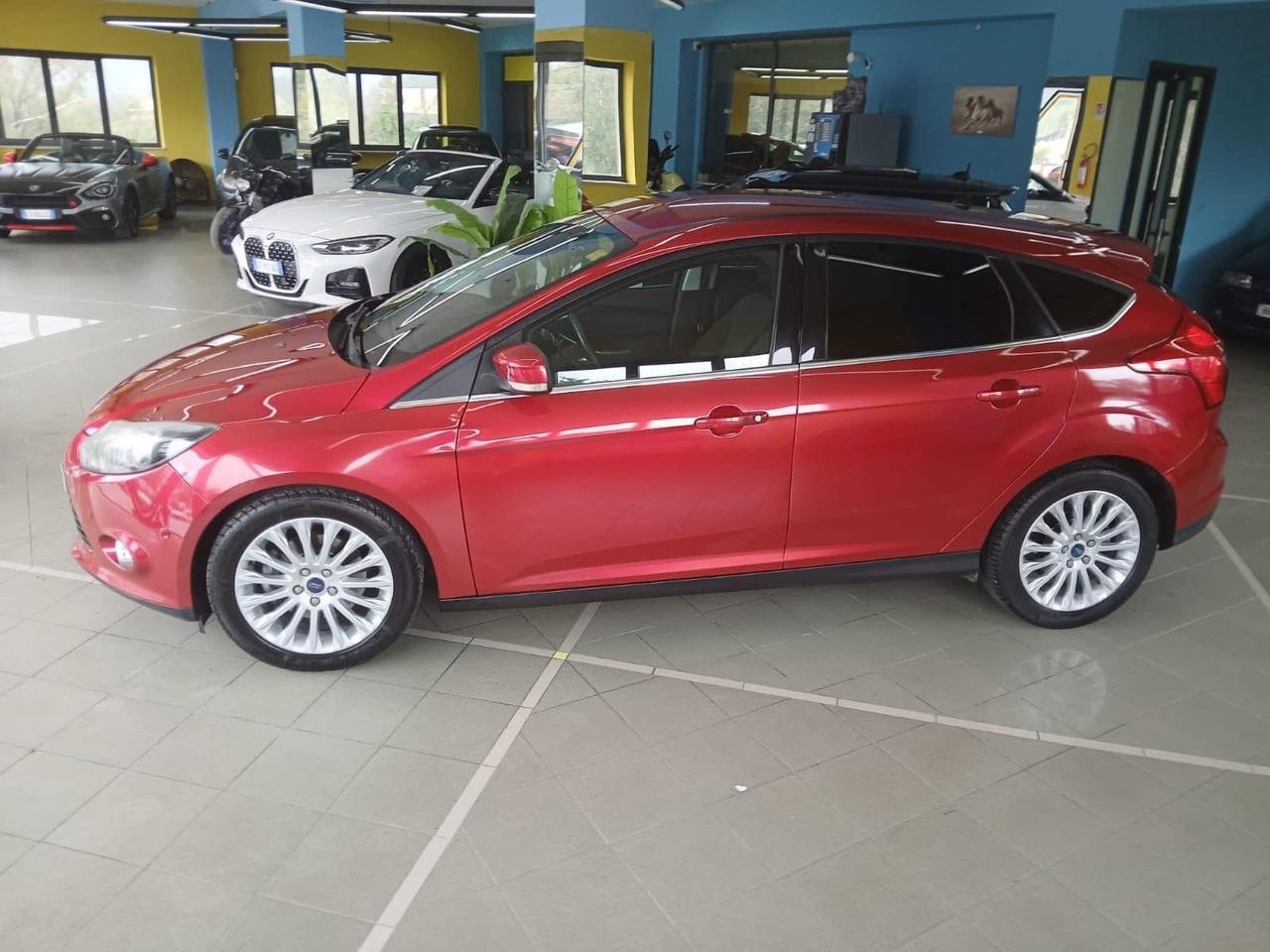 Ford Focus 2.0 TDCi 115 CV cambio automatico full