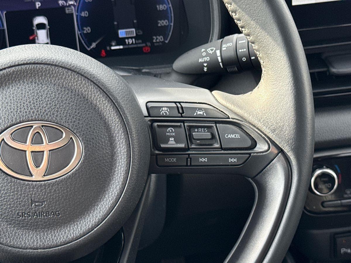 TOYOTA Yaris IV 2020 - Yaris 1.5h 130 Lounge