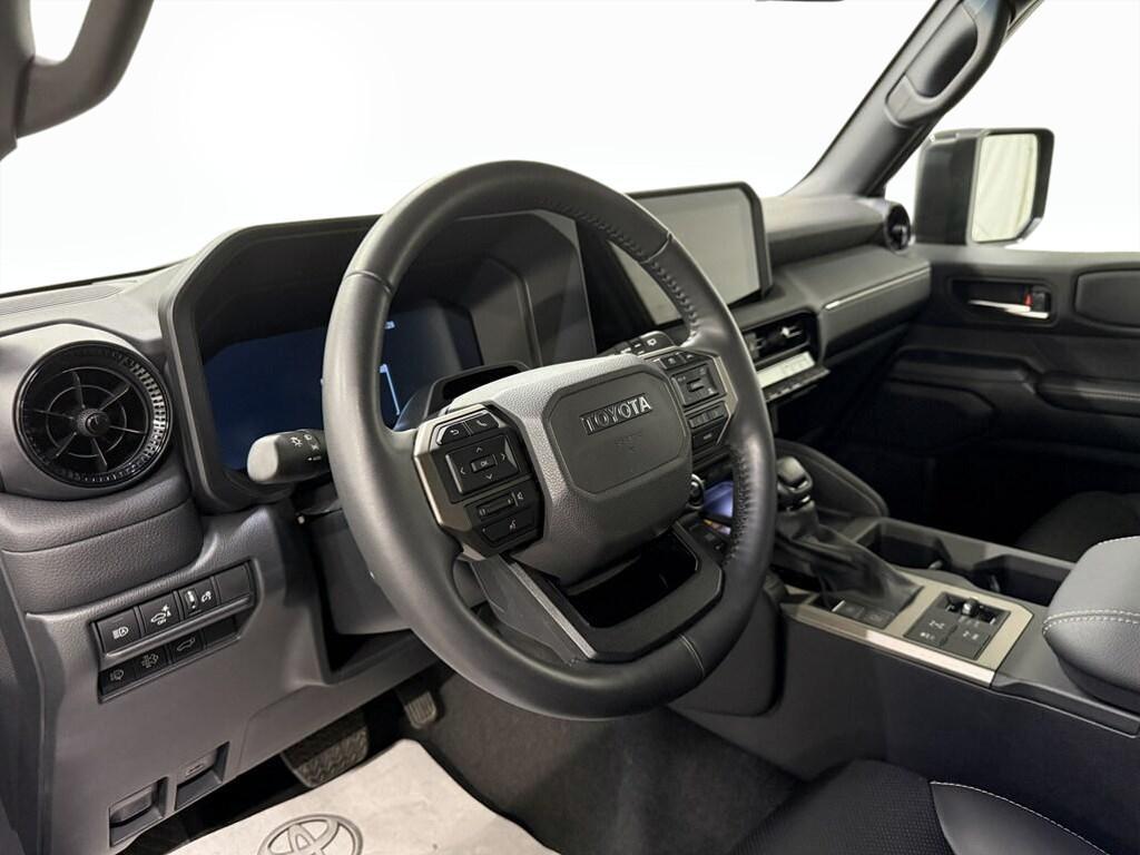 Toyota Land Cruiser 2.8 D-4D Adventure AWD Auto