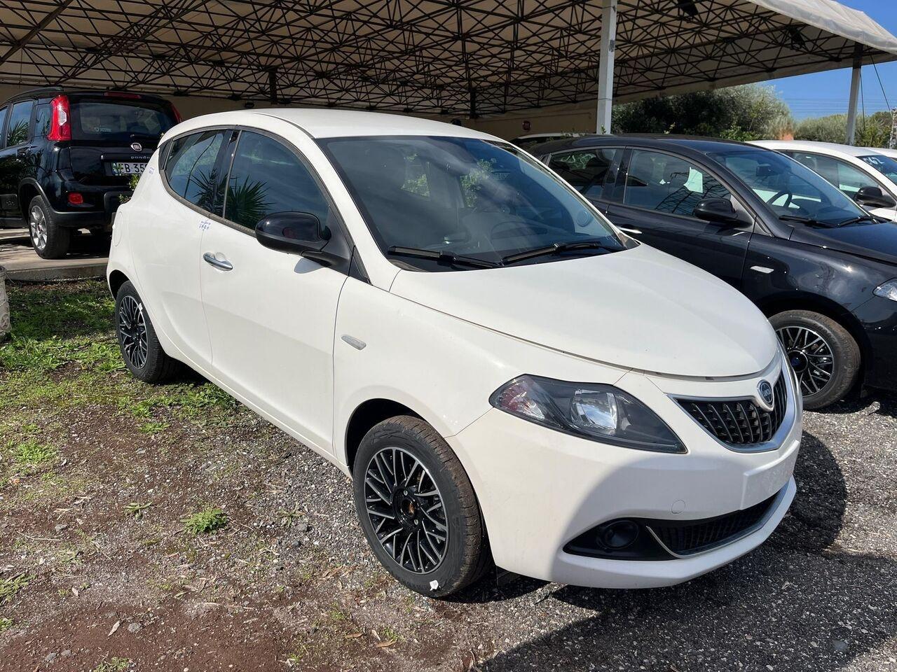 LANCIA Ypsilon III 2021 - Ypsilon 1.0 firefly hybrid Platino s&s 70cv