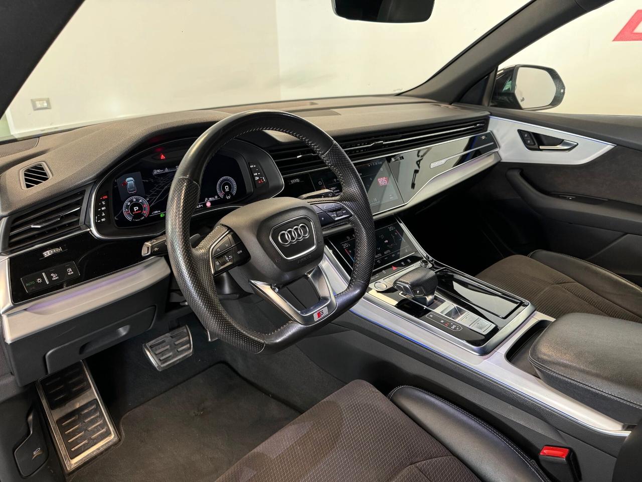 Audi Q8 50 TDI 286 CV quattro tiptronic Sport S Line BLACK PACK