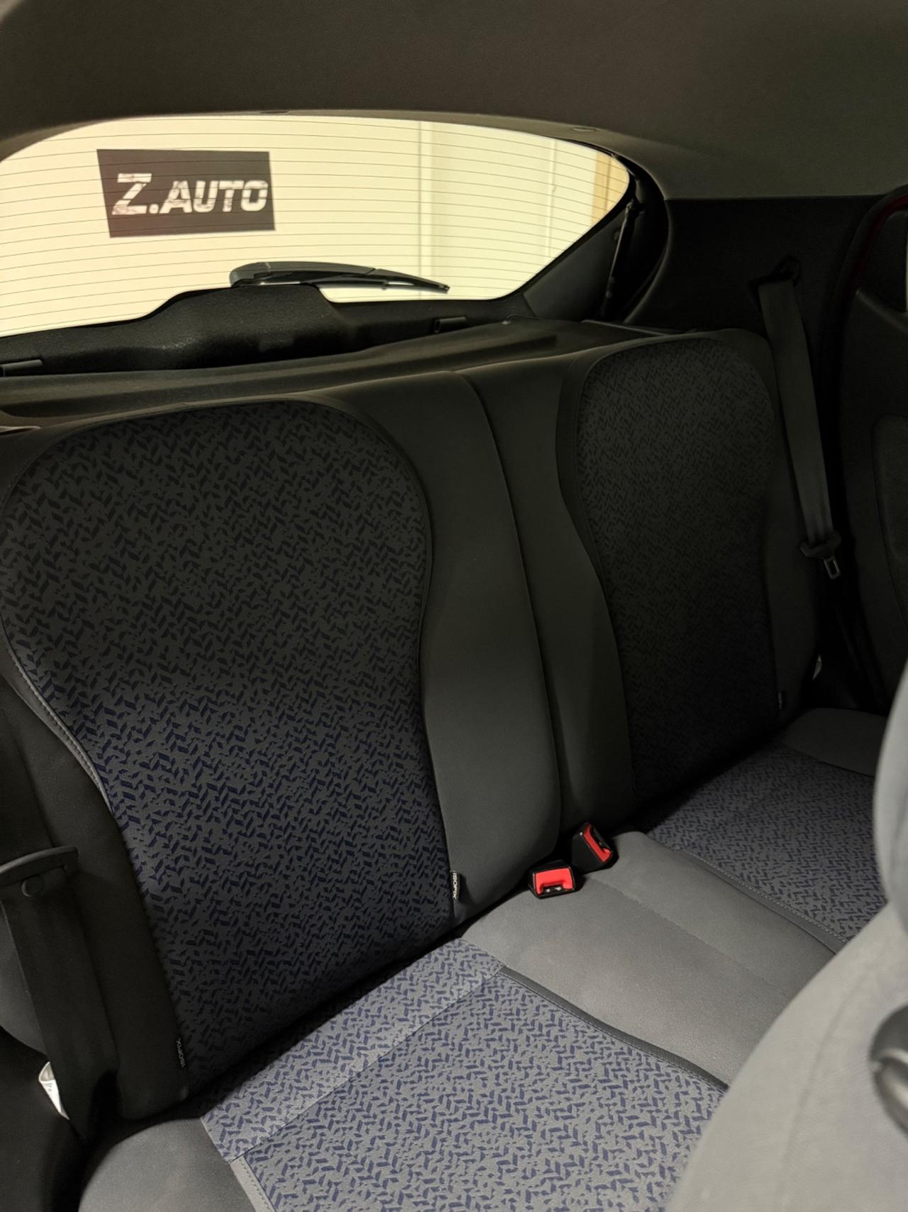 Lancia Ypsilon Hybrid Ecochic Silver IVA ESPOSTA