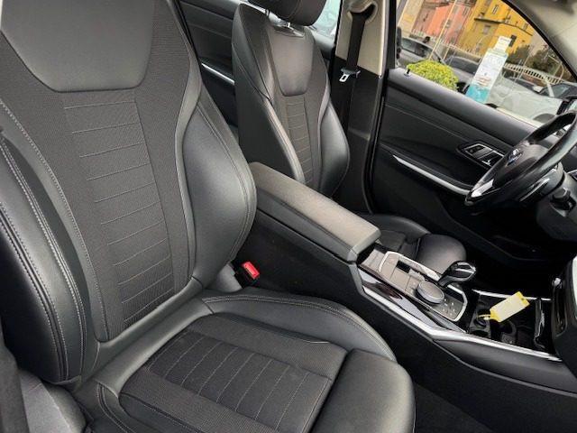 BMW 330 e Business Advantage