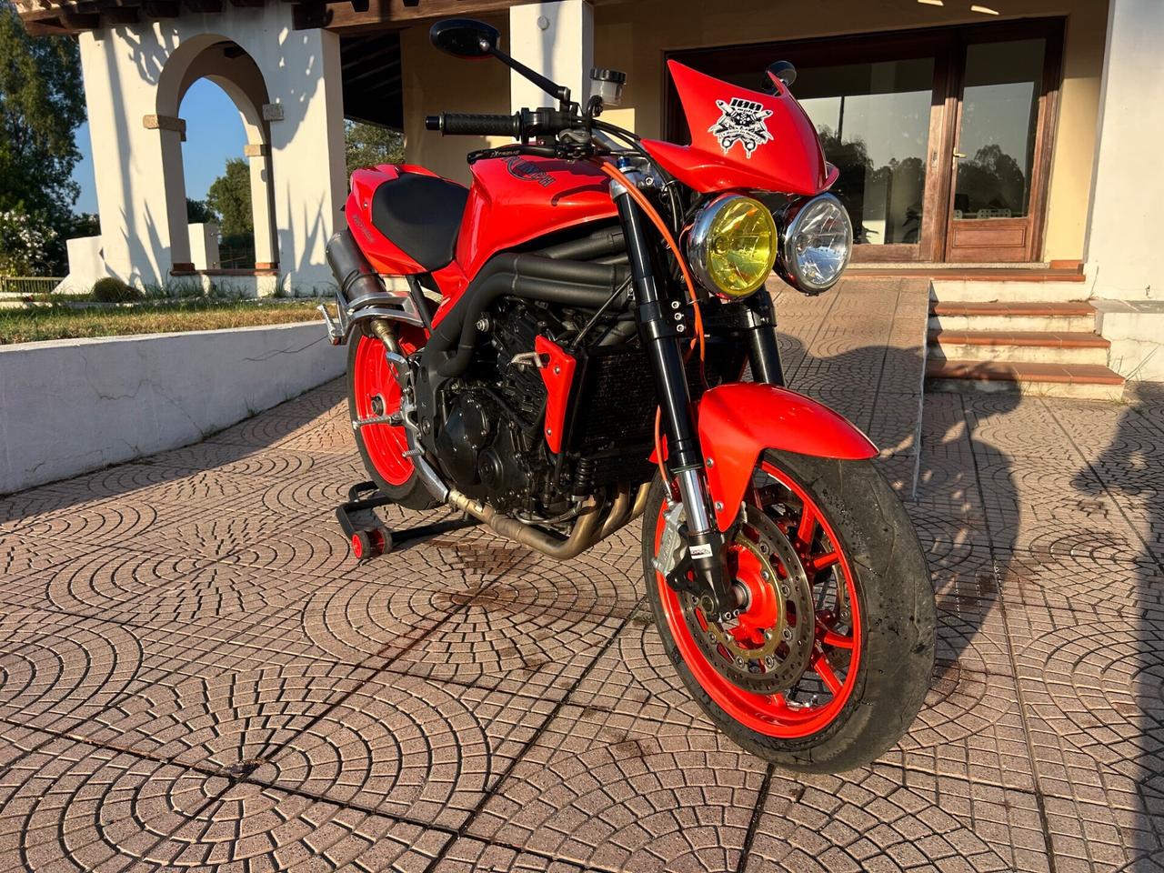 triumph speed triple 1050
