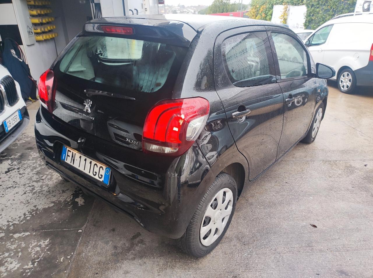 Peugeot 108 VTi 68 5 porte Allure