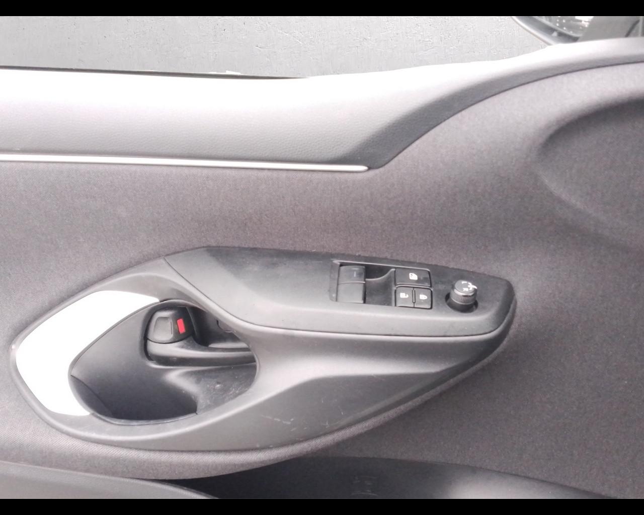 TOYOTA Yaris 4ª serie - Yaris 1.5 Hybrid 5 porte Business