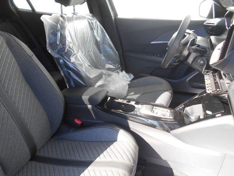 Peugeot 2008 136 Allure Hybrid e-DCS6 Finanziato