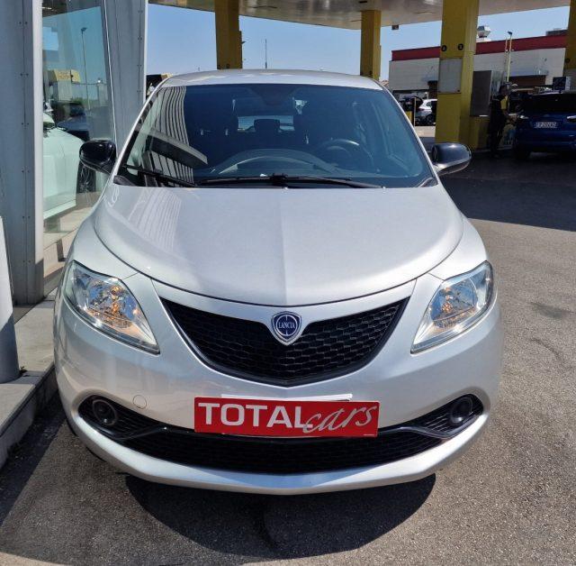 LANCIA Ypsilon 1.2 69 CV 5 porte Gold OK NEO PATENTATI