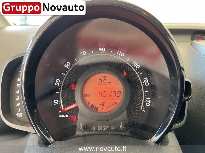 Toyota Aygo Aygo Connect 1.0 VVT-i 72 CV 5 porte x-play