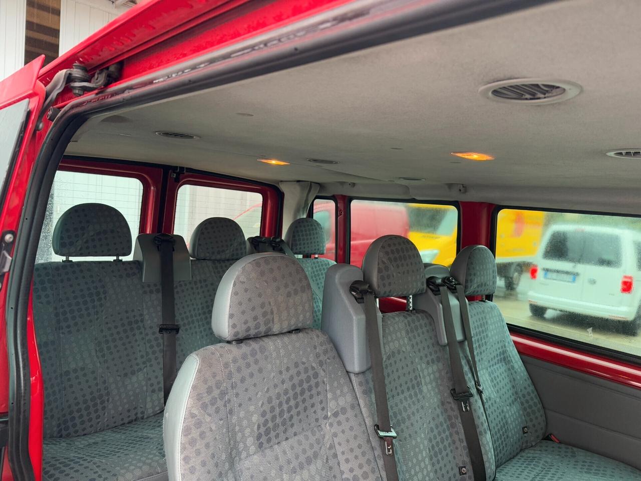 Ford Transit 2.2/9 POSTI/2006