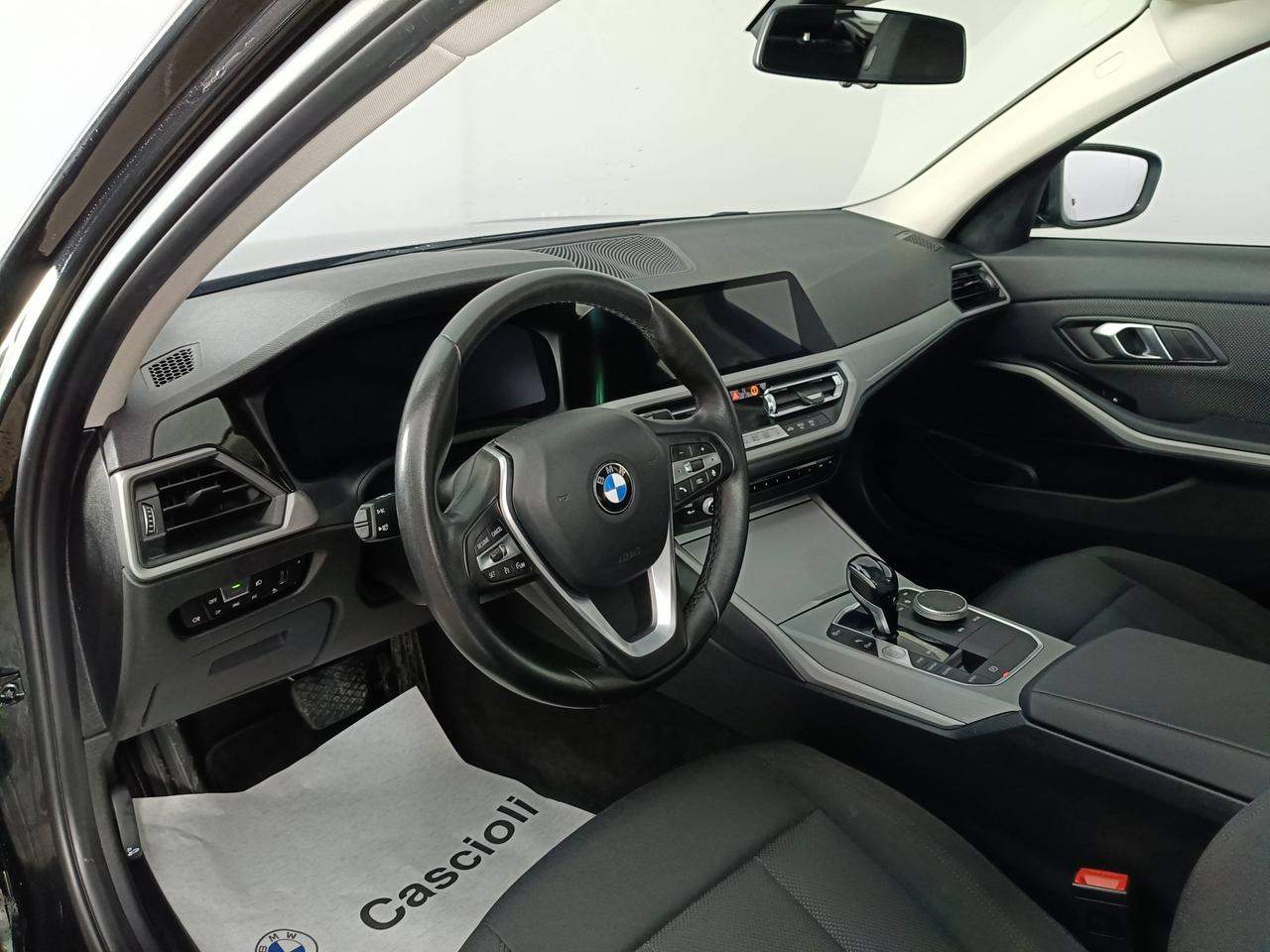BMW Serie 3 G21 2019 Touring - 320d Touring Business Advantage a