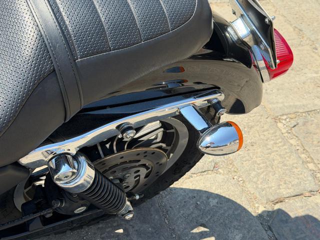 HARLEY-DAVIDSON 883 Sportster R XL 883 R