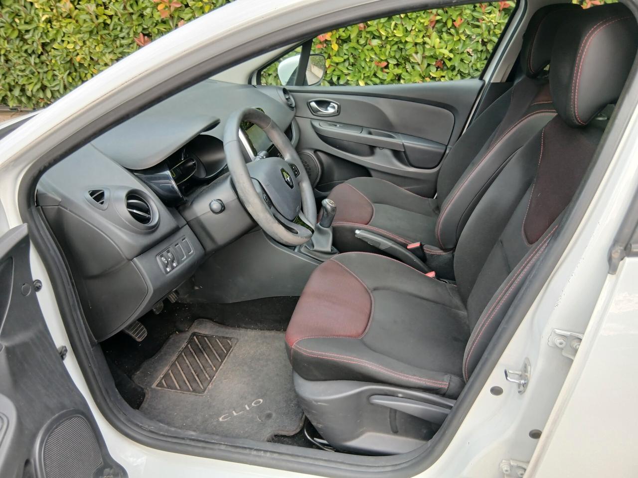 Renault Clio 1.5 dCi 8V 75CV 5 porte Wave tua a € 185 mese