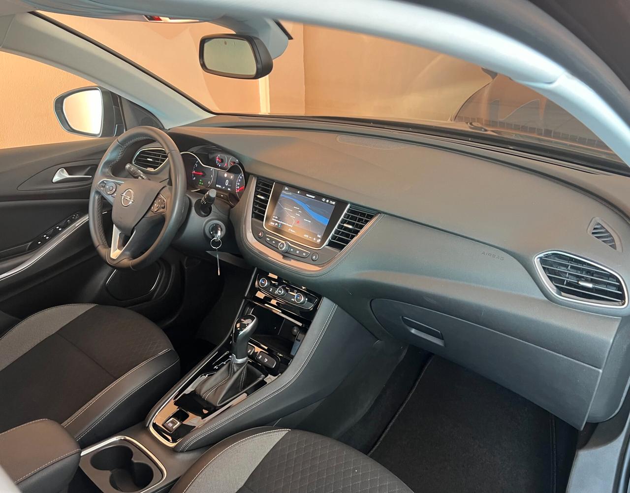 Opel Grandland X 1.5 diesel Ecotec aut. Business Elegance