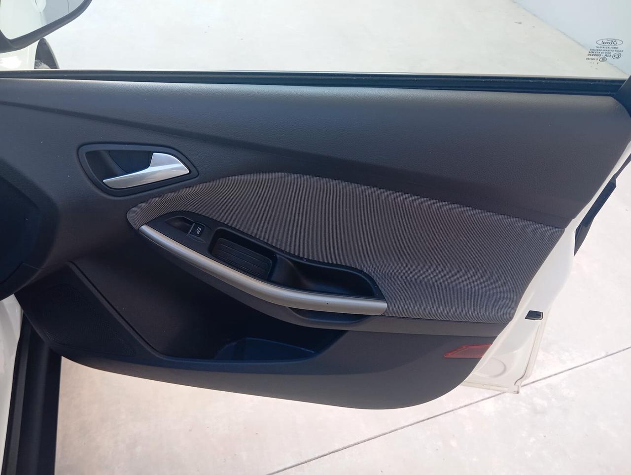 Focus 1.0 EcoBoost 100 CV "UNIPRO"