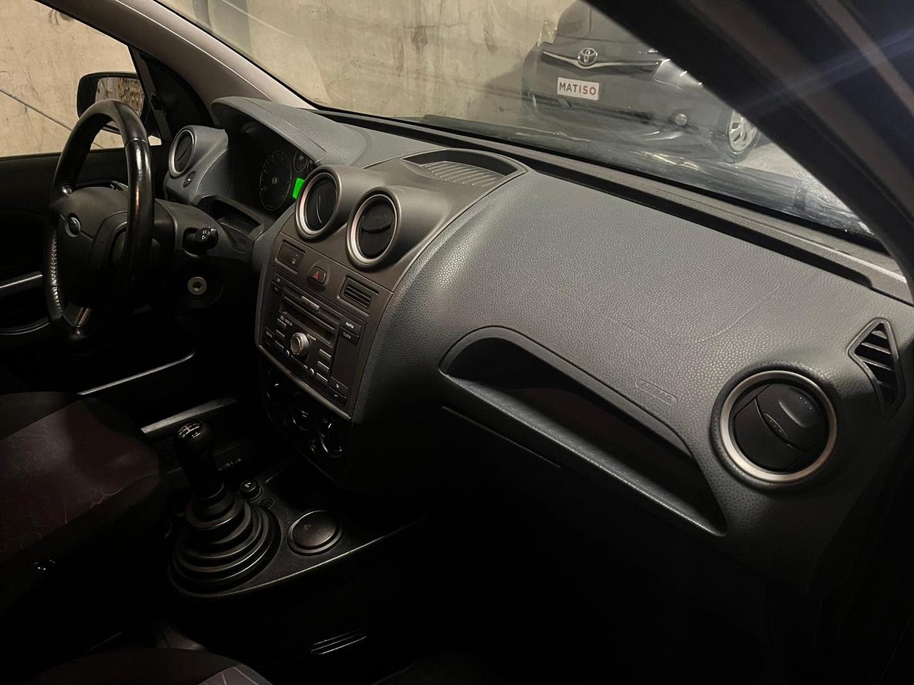 Ford Fiesta 1.4 TDCi 3p. Ghia 111000 km