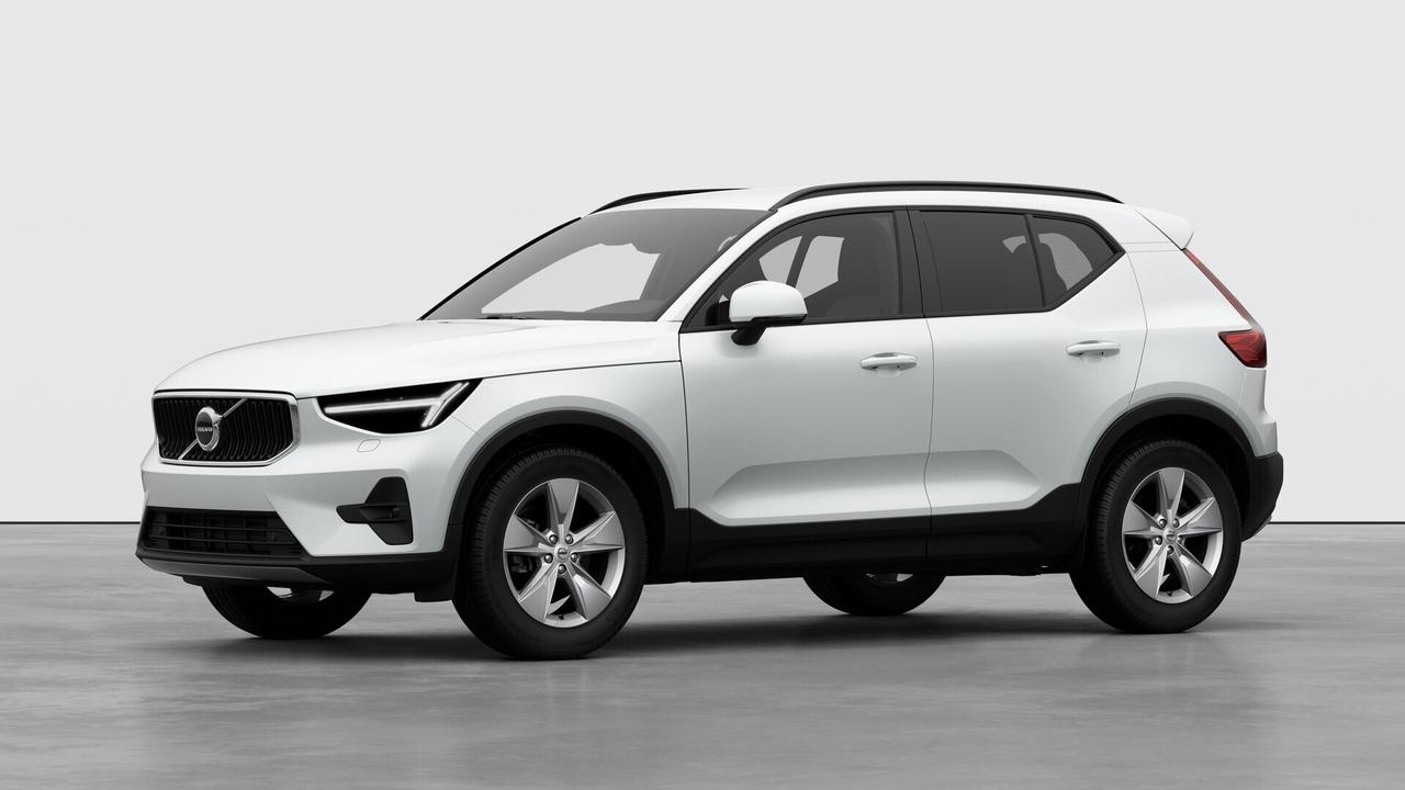 Volvo XC40 Mild Hybrid B3 163cv Crystal White