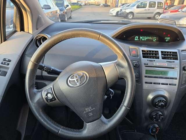 Toyota Yaris Yaris 5p 1.0