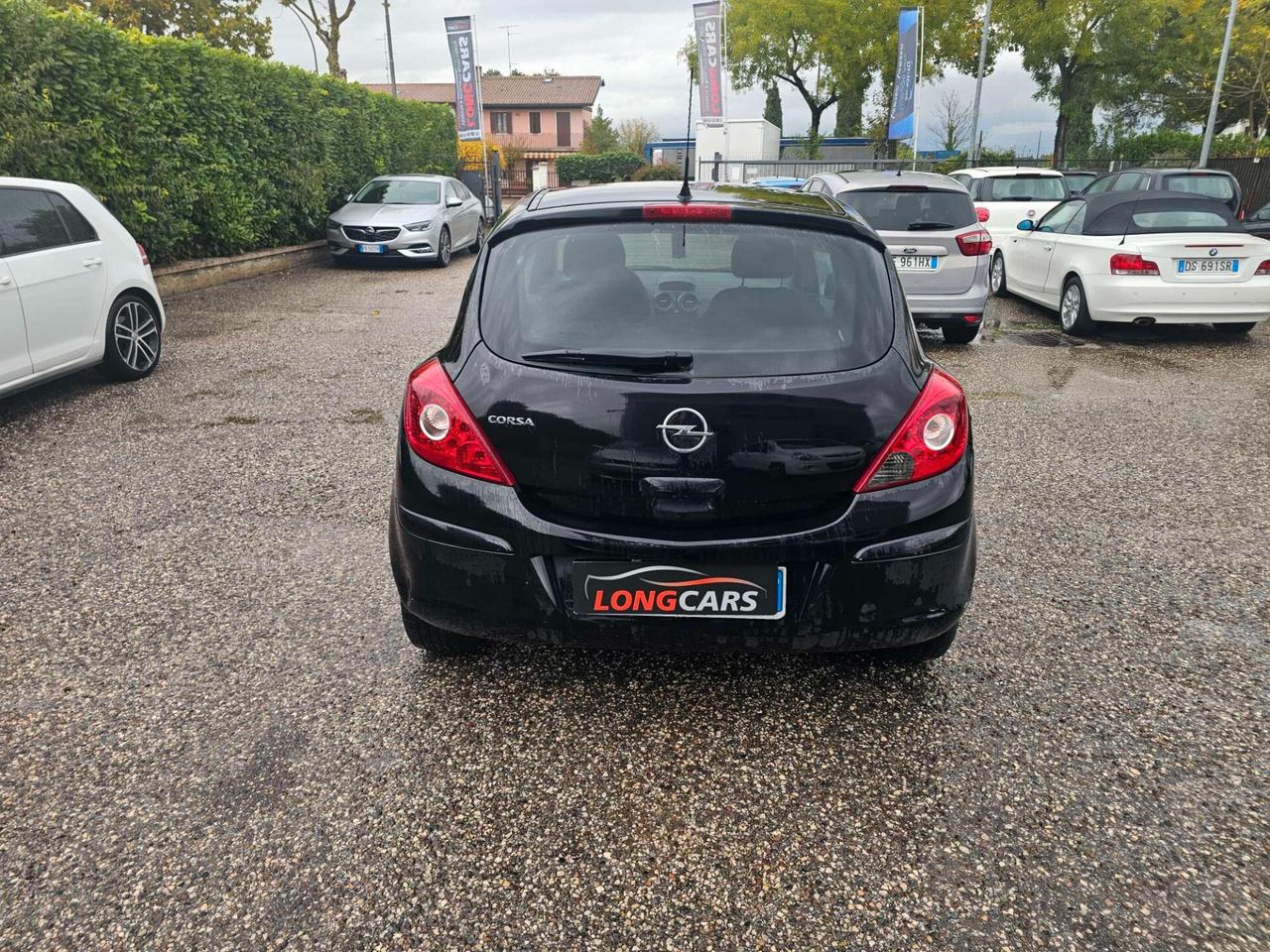 Opel Corsa 1.2 3 porte b-color