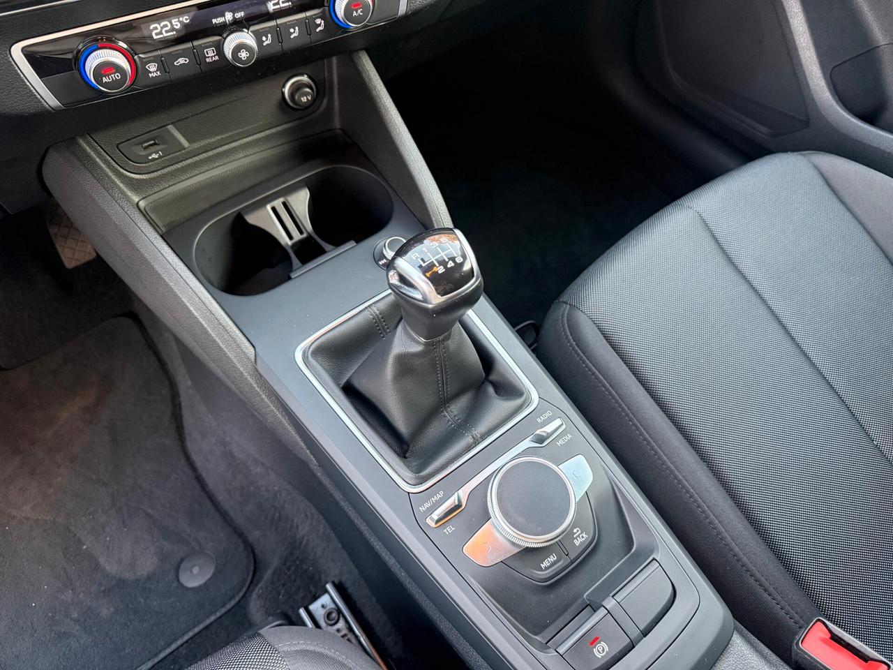 Audi Q2 30 TFSI Business -