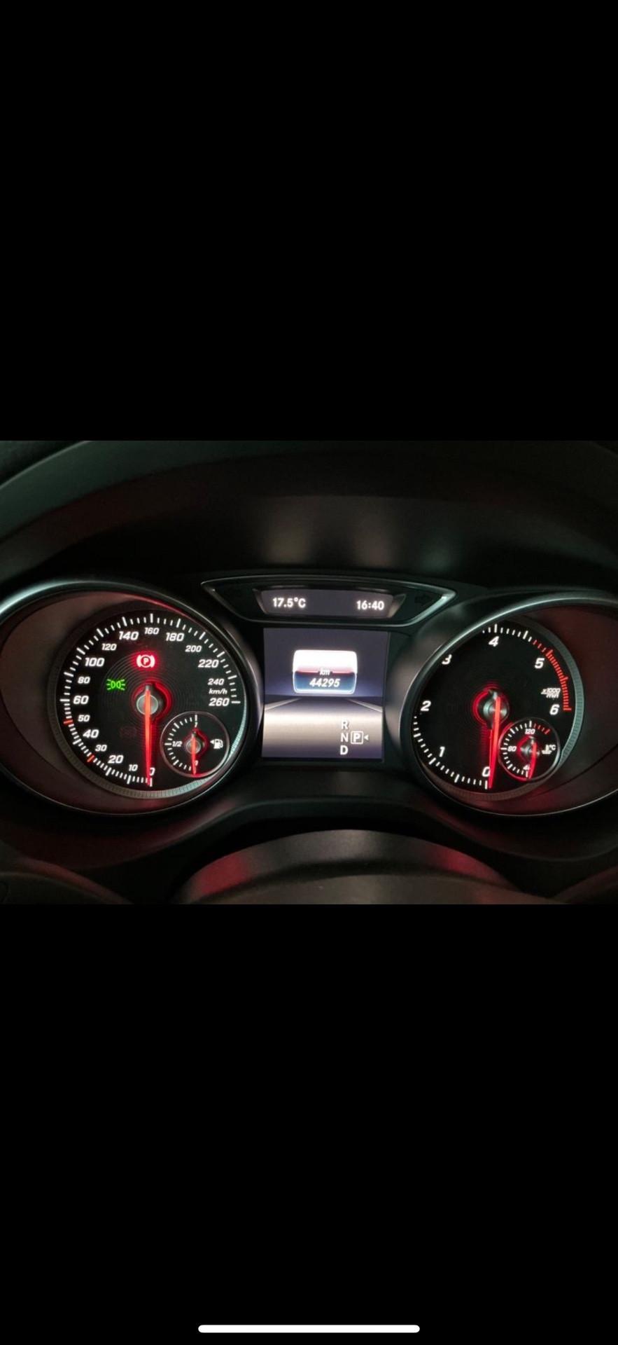 MERCEDES-BENZ GLA 200 D GLA 200d AMG NIGTH EDITION