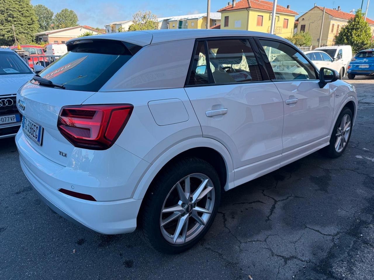 Audi Q2 1.6 TDI Sport 116cv s-line unico proprietario