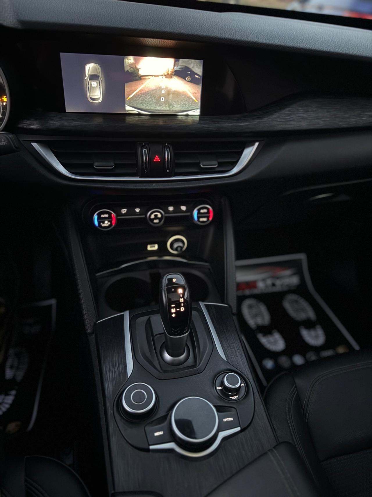 Alfa Romeo Stelvio at8 q4 190cv Veloce