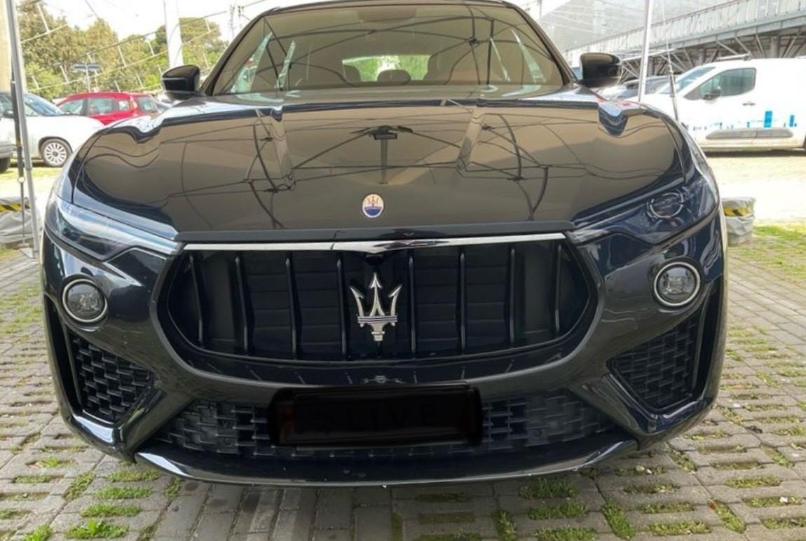 Maserati Levante V6 Diesel 275 CV AWD Gransport