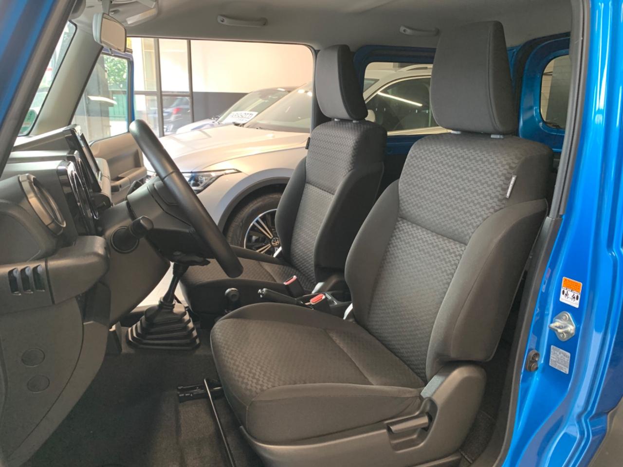 Suzuki Jimny 1.5 4 Posti