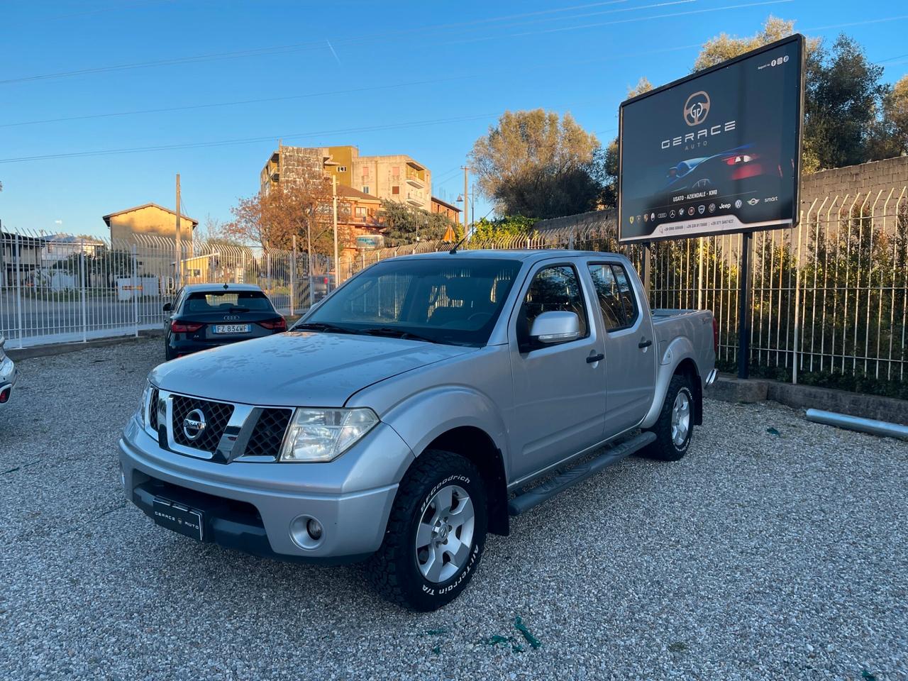 Nissan Navara 2.5 dCi 4 porte Double Cab LE