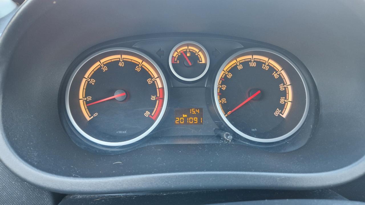 Opel Corsa 1.2 Neopatentati