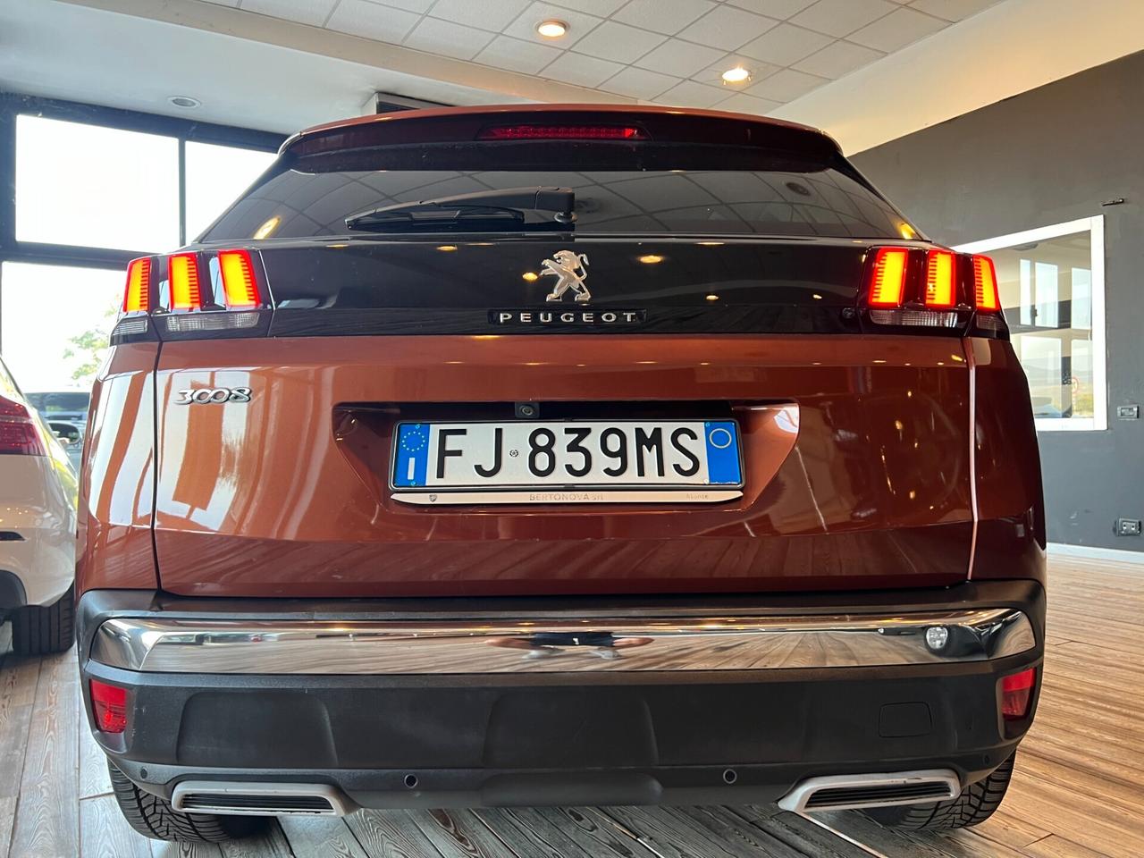 Peugeot 3008 GT LINE/CAMBIO AUTOMATICO/GARANZIA