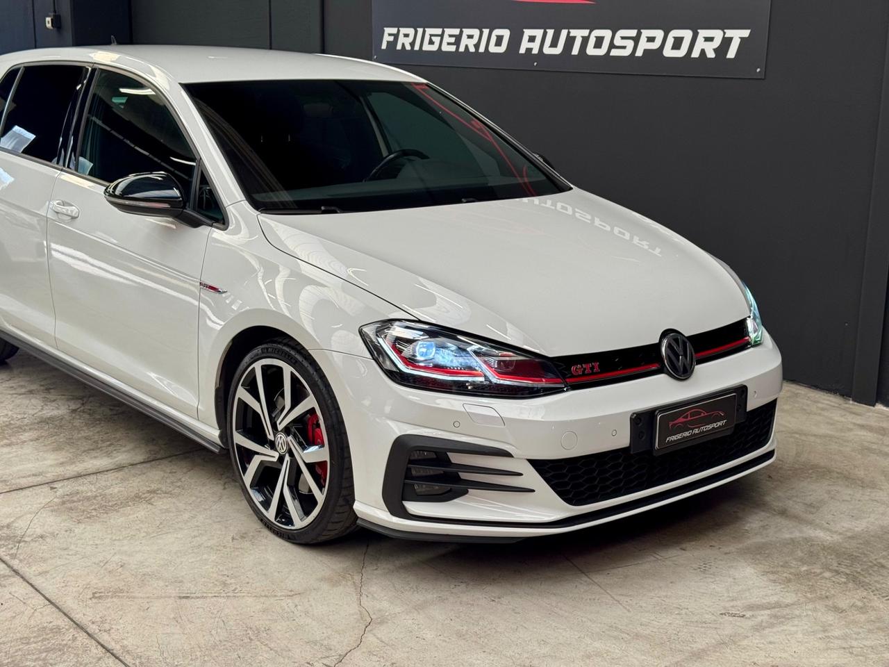 Volkswagen Golf GTI Performance 2.0 245 CV TSI DSG 5p. BMT